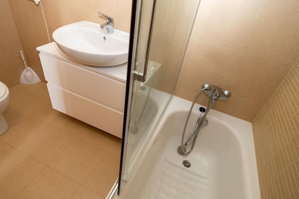 Apartamento Faro Muxia Bagian luar foto